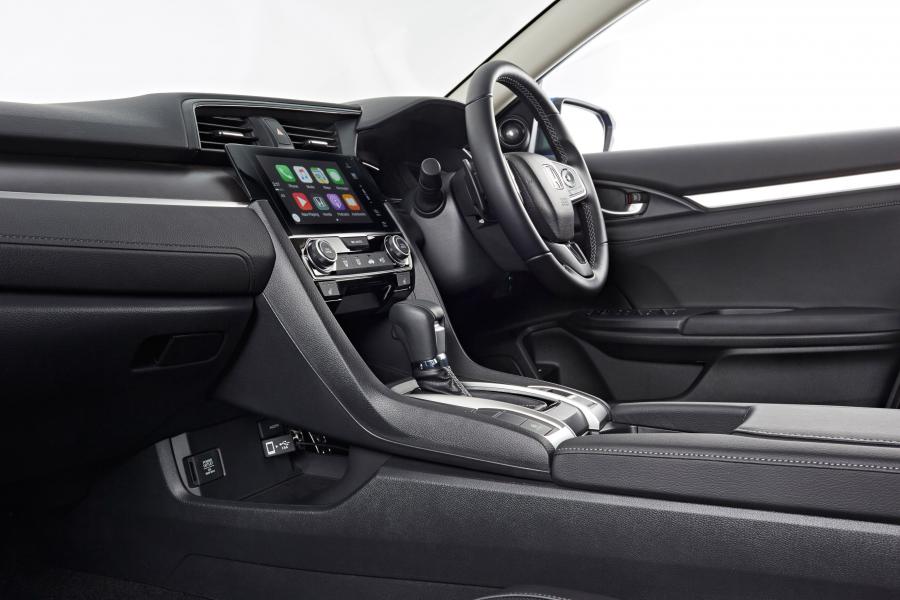 Интерьер Honda Civic Sedan RS 2016 года  (AU) (фото 22 из 31)